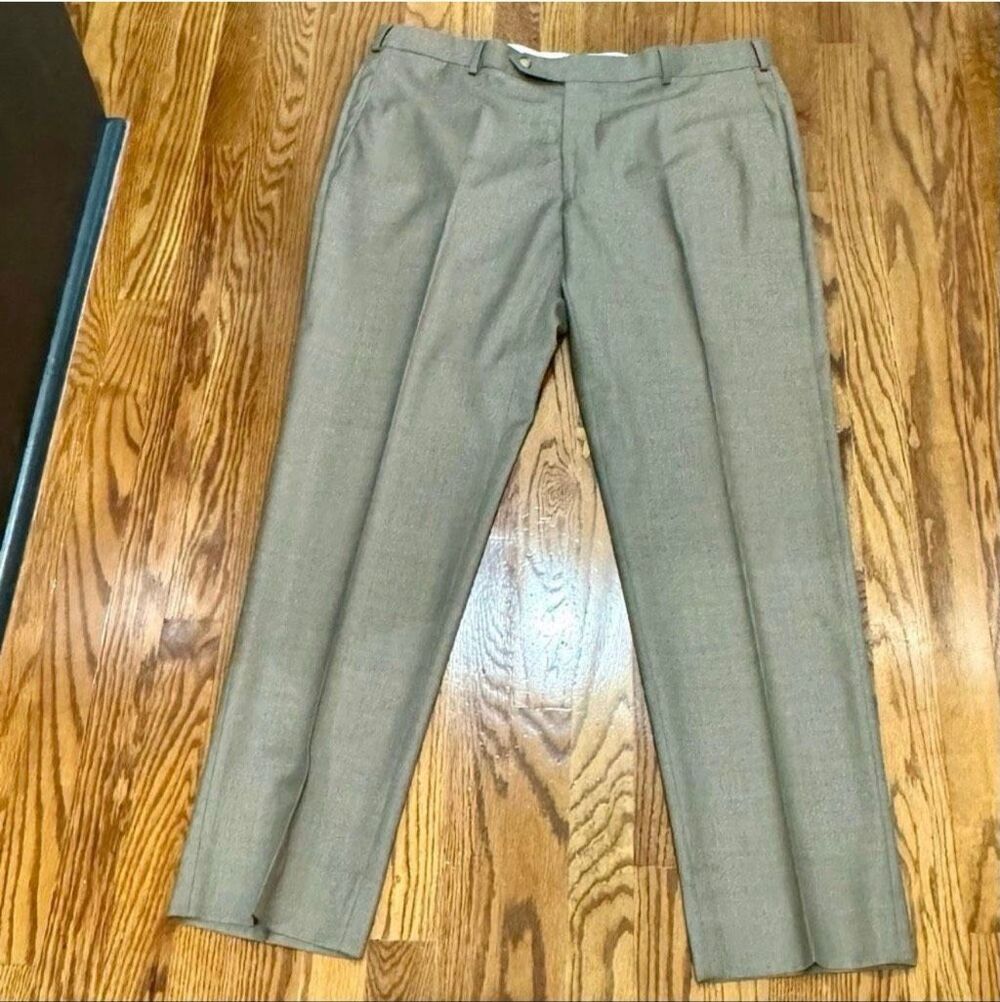 Samuelsohn Super 130’s Flat Front Wool Dress Pants. Size 40. Tan.